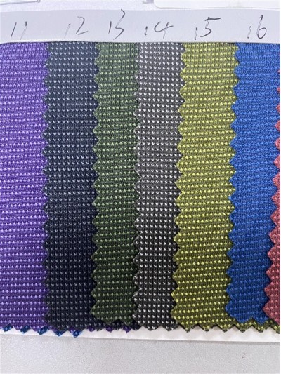 ZJ-DC S00113 陽離子雨點 克重：155GSM  門幅：180CM   成份：100%Polyester 吸濕排汗 側面照